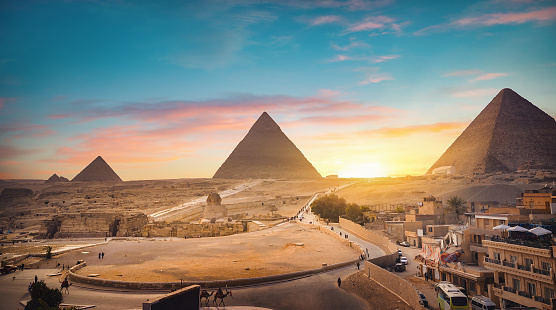 Private All Inclusive: Giza Pyramids, Sphinx, Memphis, Saqqara, Lunch & Camels